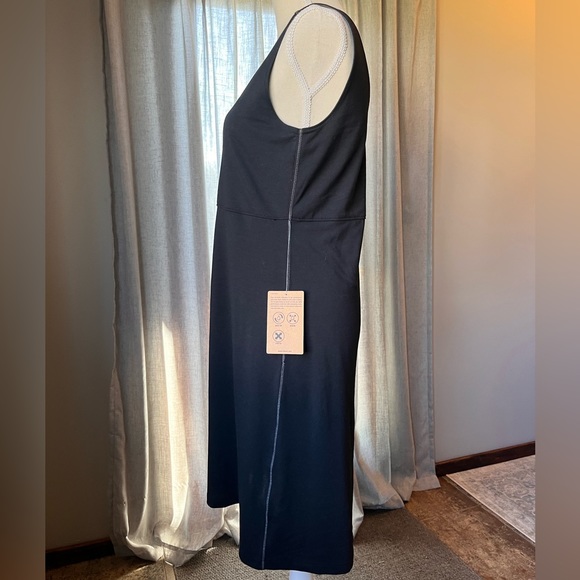 NEW! LL Bean Dress - Picture 5 of 8